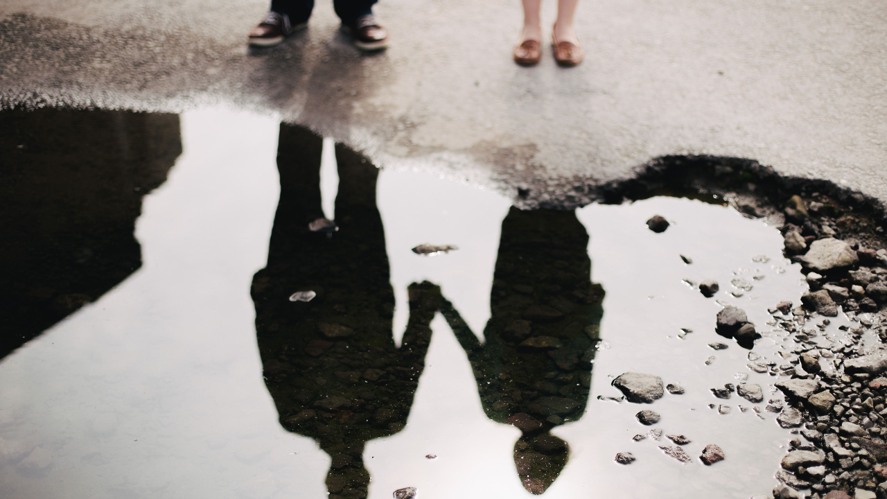 What does it mean when I dream about people I know?